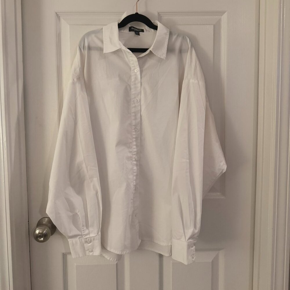 Express White Boyfriend Fit Button Down Shirt Medium